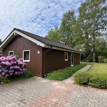 Mit Drei Schlafzimmern Naehe Freizeitpark Schloss Dankern Dankernsee بيت للعطل