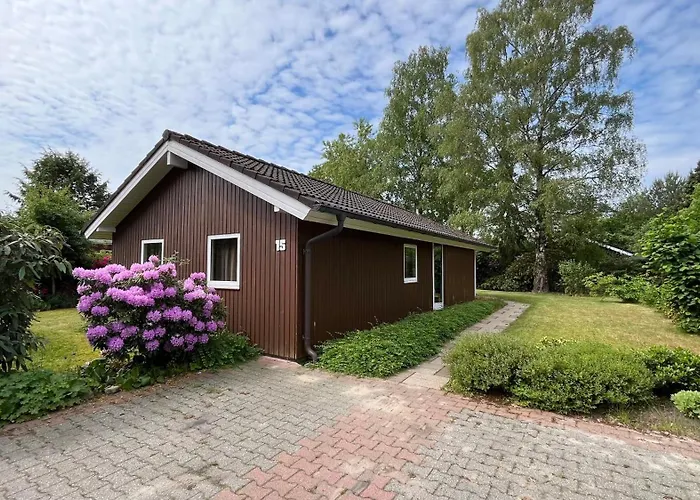 Mit Drei Schlafzimmern Naehe Freizeitpark Schloss Dankern Dankernsee بيت للعطل