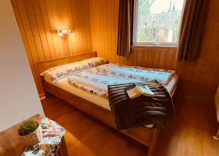 Mit Drei Schlafzimmern Naehe Freizeitpark Schloss Dankern Dankernsee بيت للعطل هارن